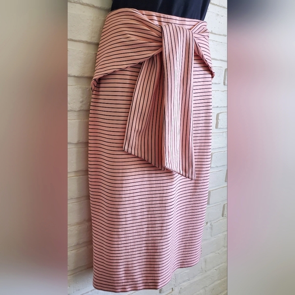 NWT Zara Pink Pinstripe Sexy Lola Pencil Skirt w/ Front Tie Size Large - Picture 9 of 9